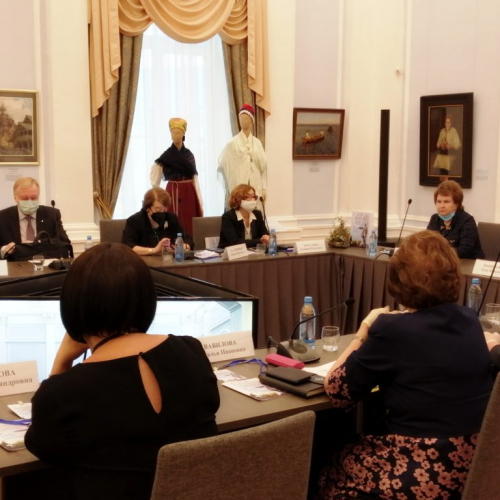 Петр Великий в музейных собраниях и представлении посетителям 